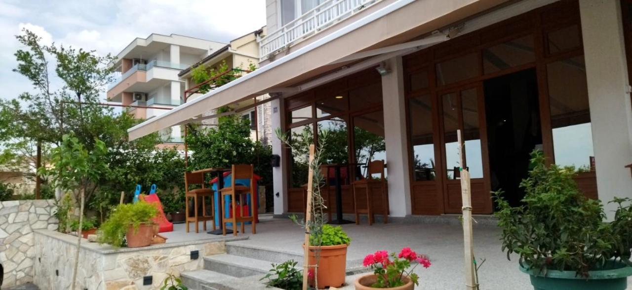 Apartments Kurilj Makarska Exterior foto